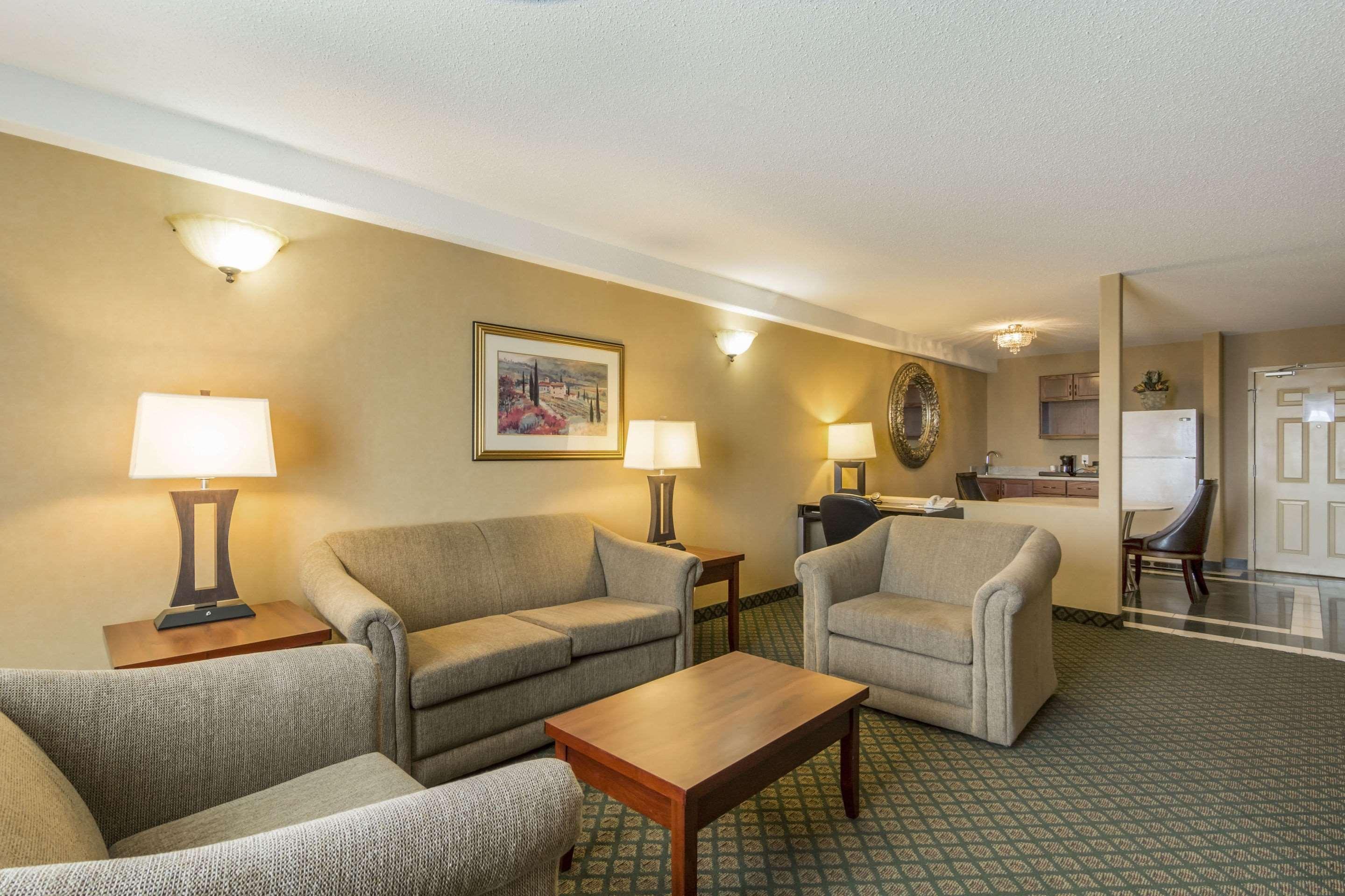 Clarion Hotel & Conference Centre Sherwood Park Εξωτερικό φωτογραφία